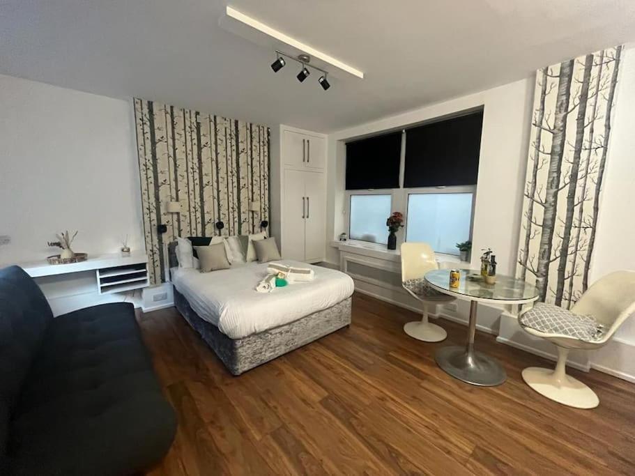 Tree Studio Apartment Barbican F3 Londra Dış mekan fotoğraf